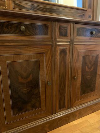 Mueble con espejo hecho a mano