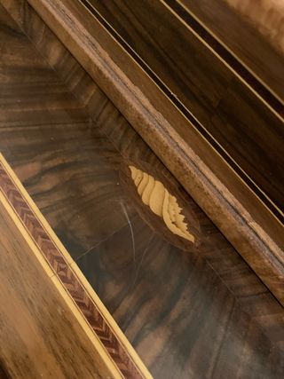 Mueble con espejo hecho a mano