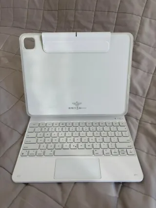 Teclado Magnético ESR Rebound iPad Pro 13 Blanco