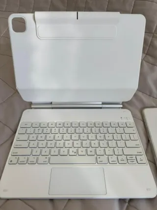 Teclado Magnético ESR Rebound iPad Pro 13 Blanco