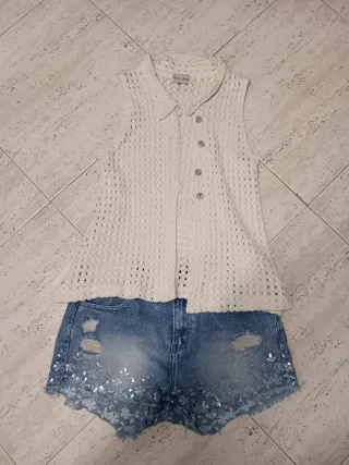 Lote Ropa Mujer: Blusa Blanca y Shorts