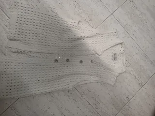 Lote Ropa Mujer: Blusa Blanca y Shorts