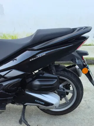 Keeway Vieste Lx 2025 - 3.432 km. Siniestro