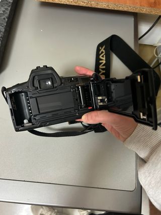 Cámara de carrete Minolta Dynax 303si