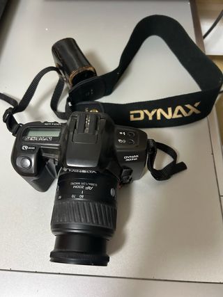 Cámara de carrete Minolta Dynax 303si