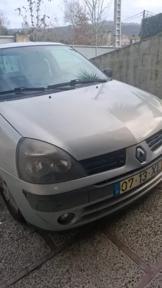 Renault Clio 2004