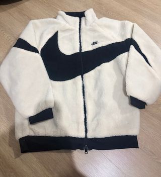 Chaqueta Nike Reversible Blanca y Negra