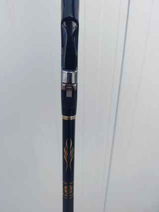 Caña de pescar Yong Sung prácticamente nueva