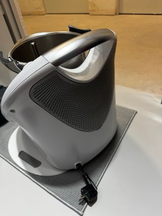 Thermomix TM6 - Como nuevo - con accesorios.