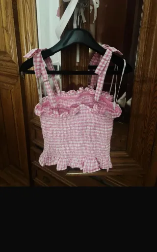 Blusa Guess tirantes cuadros rosa y blanco