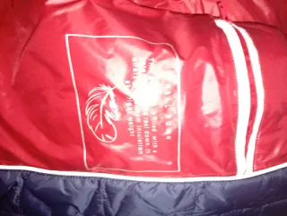 Americana acolchada azul y roja