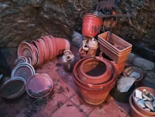 Lote de macetas de terracota y plástico