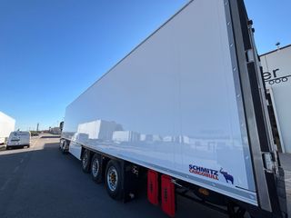 Semirremolque Schmitz Krone