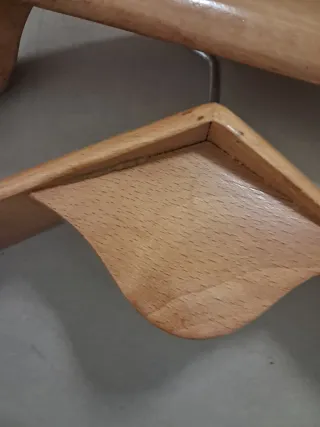 Exclusivas Perchas Vintage en Madera haya.