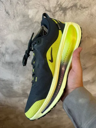 Nike Vomero 18 GTX Scarpe da Corsa Uomo Donna