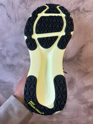 Nike Vomero 18 GTX Scarpe da Corsa Uomo Donna