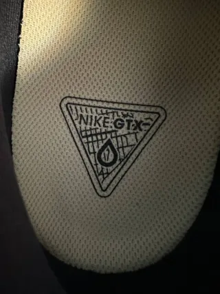 Nike Vomero 18 GTX Scarpe da Corsa Uomo Donna