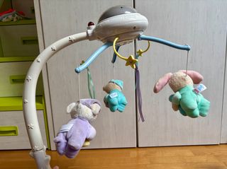 Móvil cuna bebé con peluches