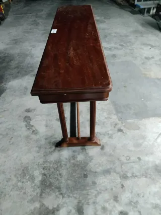 Mesa de recibidor de madera