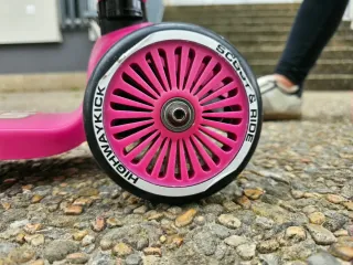 Patinete infantil Scoot and Ride rosa