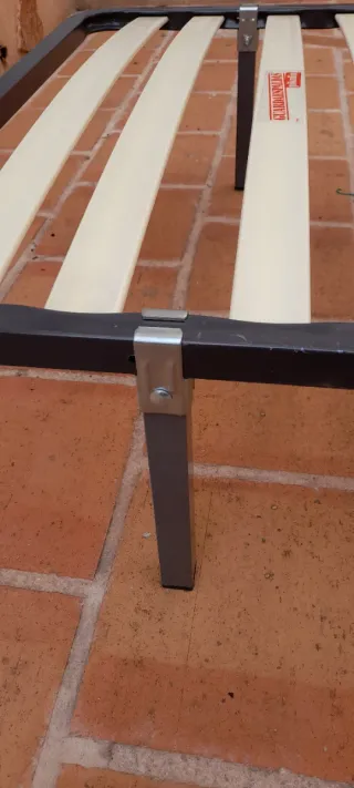 Cama somier 1.80x90 Pikolin con patas.