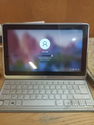 Tablet Acer Negra con Funda