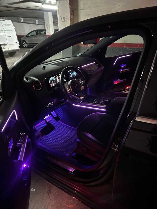 Montaje de luces del para coche