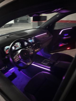 Montaje de luces del para coche