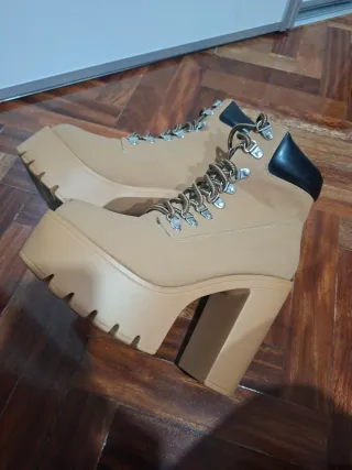 Botas altas plataforma tacón marrón talla 39-40