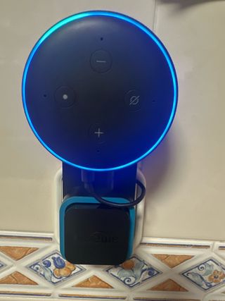 Amazon Echo Dot 3ª Gen + Supporto