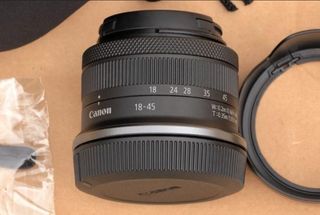 Objetivo Canon RF-S 18-45mm F4.5-6.3 IS STM