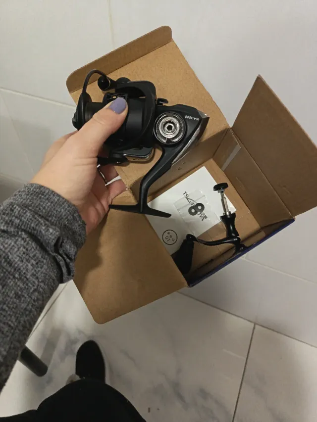 Carretella da pesca Tsurinoya NANO 3000