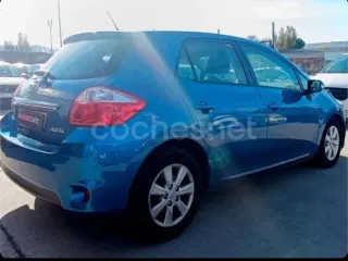 Toyota Auris 2012