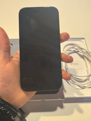 iPhone 16 Space Gray