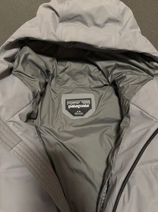 Giubbino Patagonia con cappuccio grigio