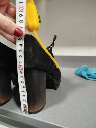 Zapatos de ante negros