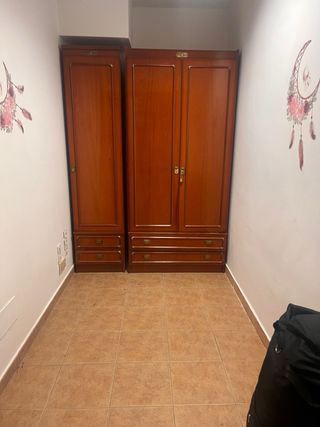 Alquilo cabina o oficina