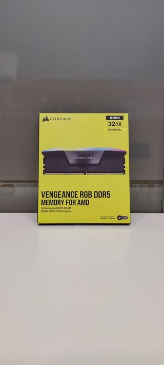 Memoria RAM 32GB CL30 DDR5 6000MHz RGB - Nuevo
