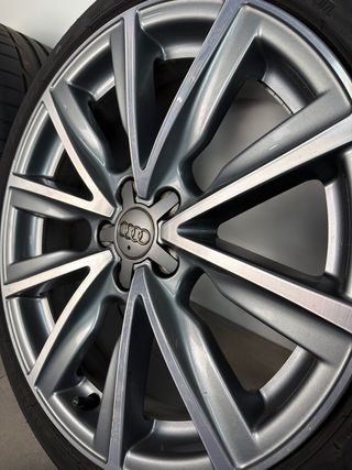 LLANTAS AUDI 17 A1 ORIGINALES CON NEUMÁTICOS