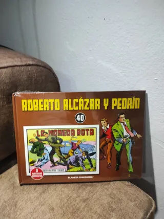 6 Cómics de “Roberto Alcázar y Pedrín”