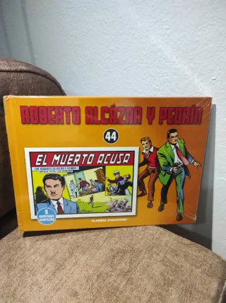 6 Cómics de “Roberto Alcázar y Pedrín”