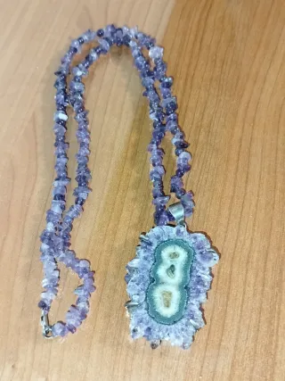 Collar de amatista con colgante