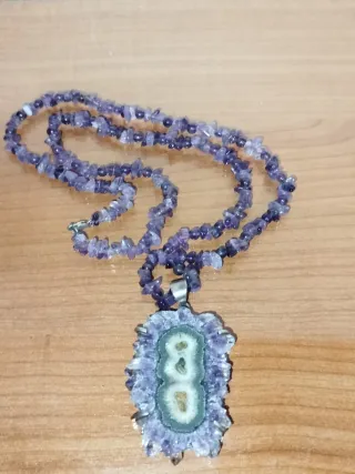 Collar de amatista con colgante