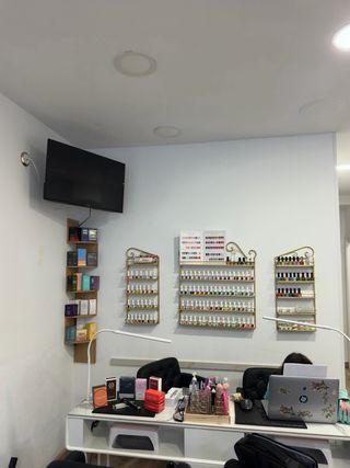 TRASPASO  CENTRO DE ESTÉTICA / MANICURA