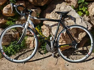 Bicicleta de carretera Scott