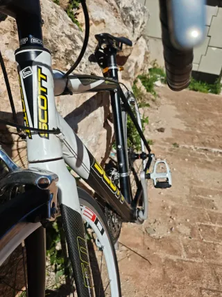 Bicicleta de carretera Scott