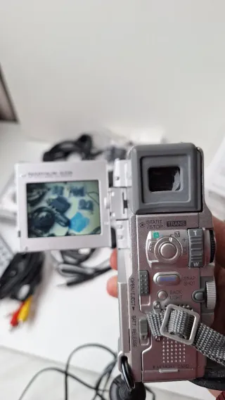 Cámara JVC Mini DV GR-DVX7-EG Plata