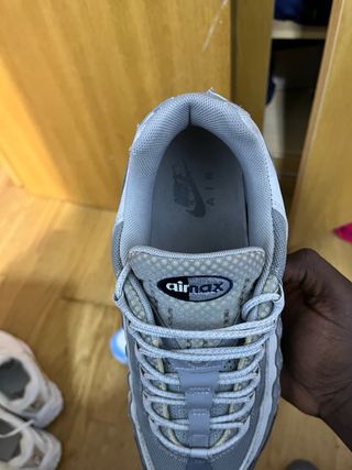 Nike Air Max 95 grises