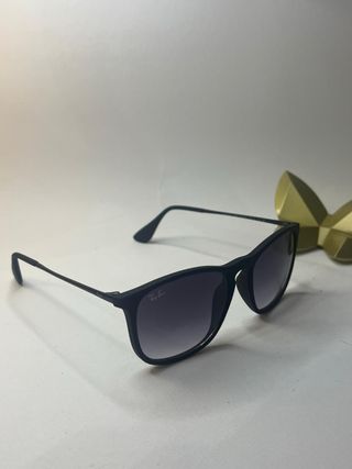 Ray-Ban RB4187 Occhiali da Sole Rubber Black