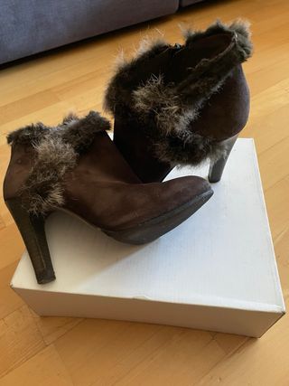 Botines marrones con pelo